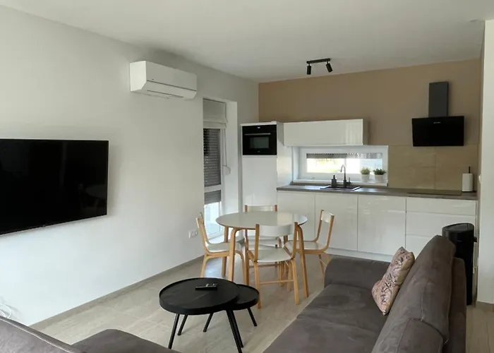 בית נופש Villapark Libella